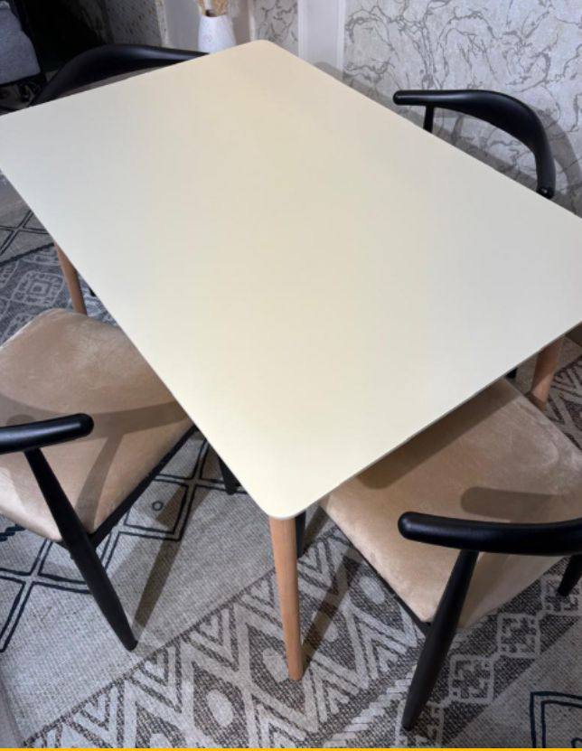 Table Elyne Rectangulaire 1.20 cm + 04 Chaises Shanguai