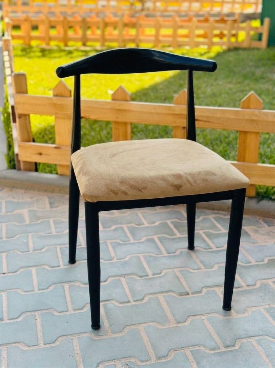 CHAISES